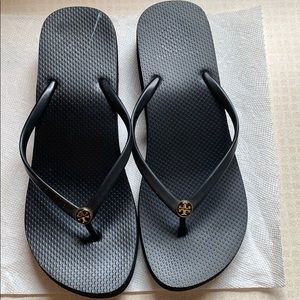 Tory Burch wedge heel flip flop 91/2